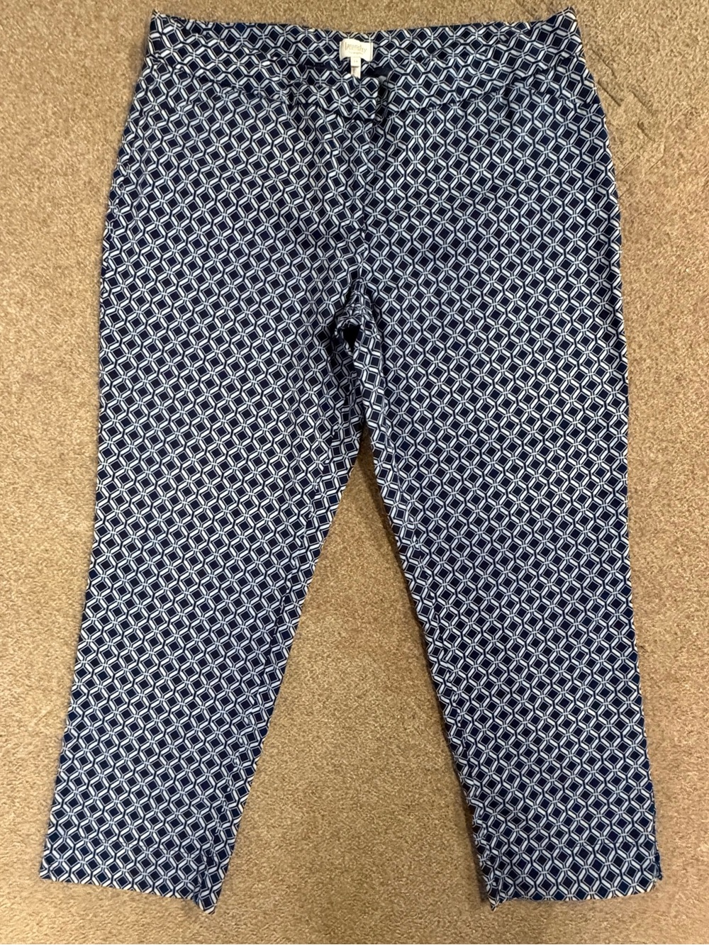 Laundry Cropped Geometric Patterned Pants - Picture 2 of 6